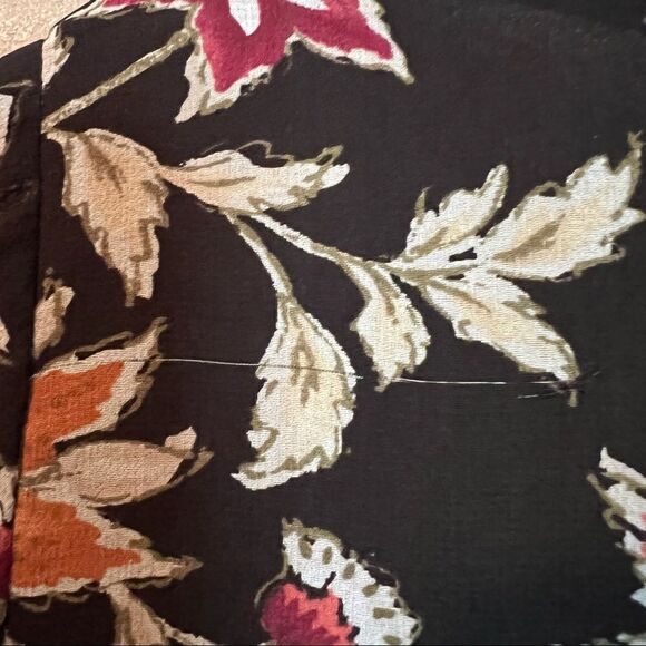 Kenneth Cole floral silk long sleeve shirt. - Picture 7 of 12